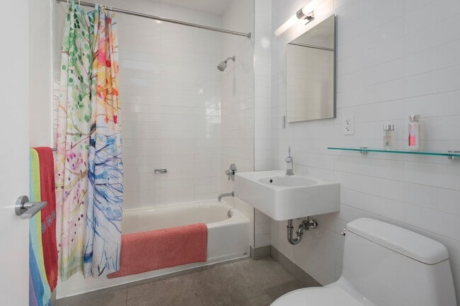 Building Photo - 360 Furman St