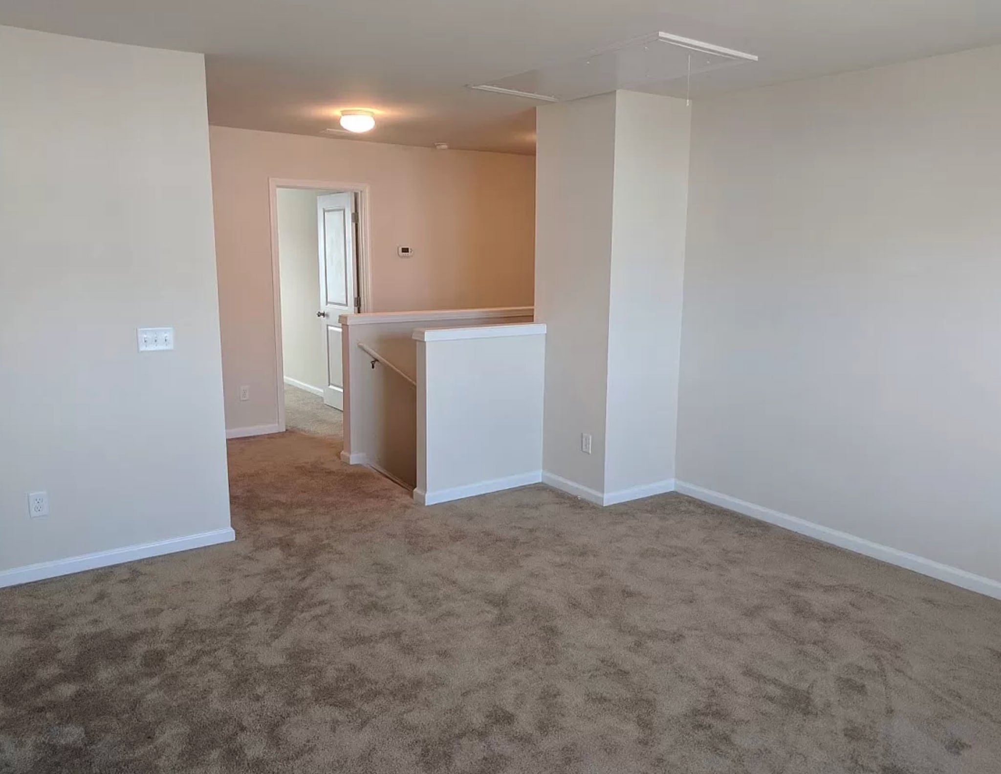 Building Photo - 332 Fox Ridge Ln