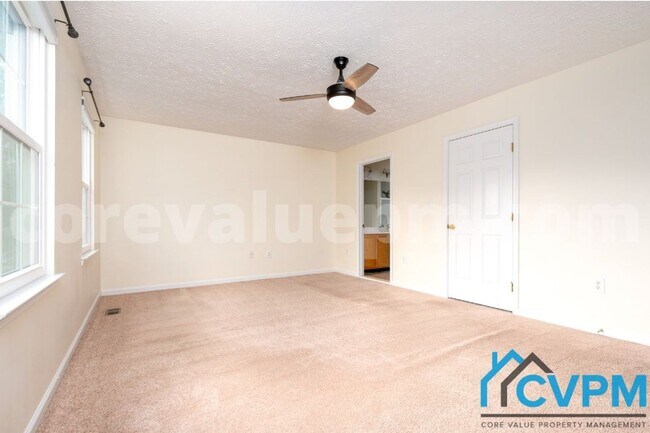Building Photo - 1321 Treasure Dr