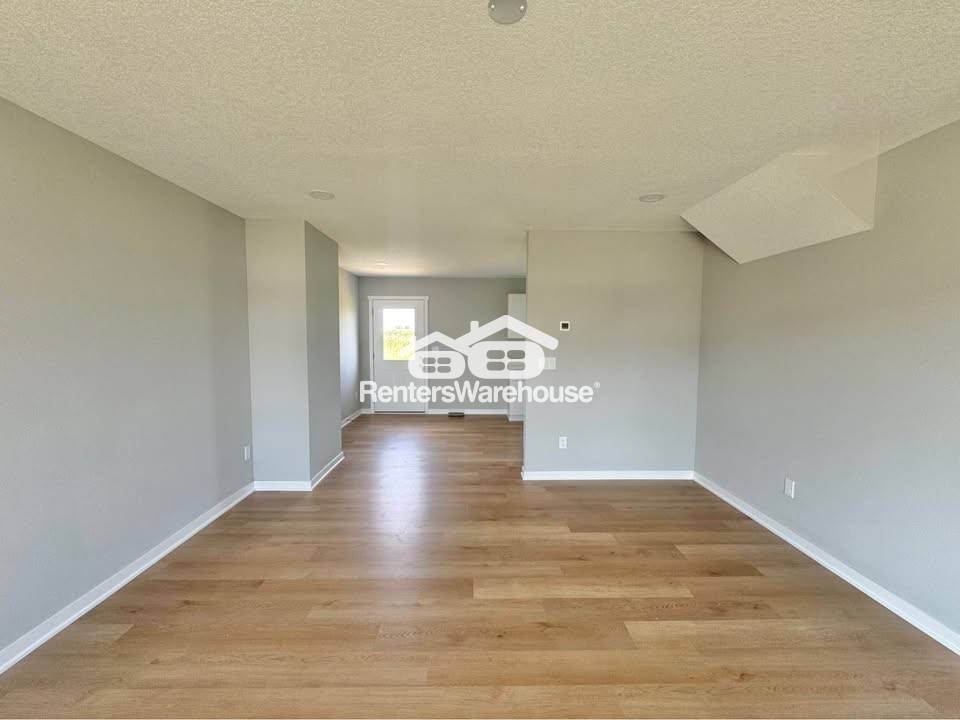 Building Photo - 1009 Adler Ct