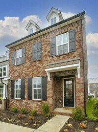 Building Photo - Beautiful Open Concept in a Convenient Loc...
