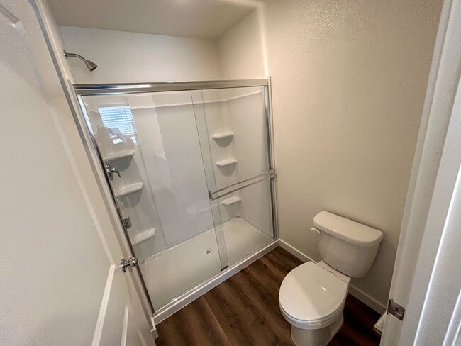 Building Photo - NEW BUILD HOME - Comfortable Living in a New Redding Neighborhood