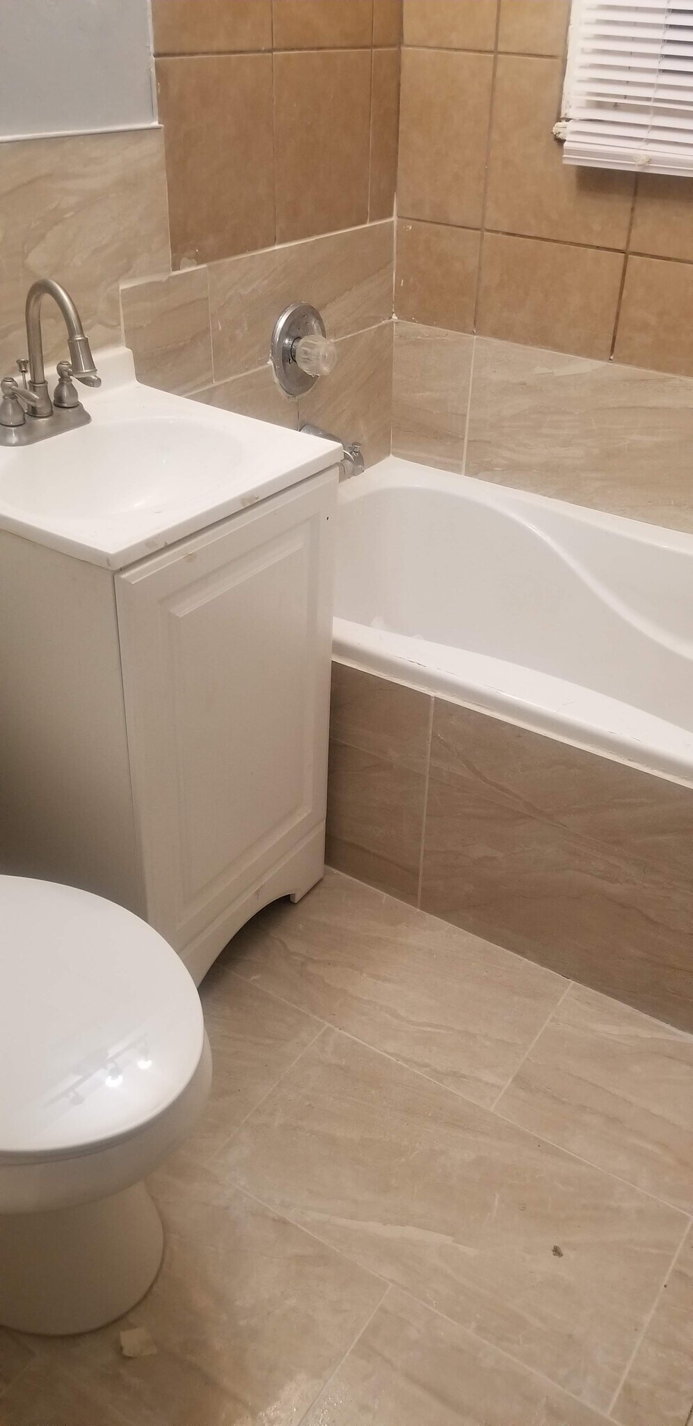 bathroom - 1308 Elizabeth Ave SW