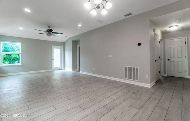 Building Photo - 15078 Rain Lily St