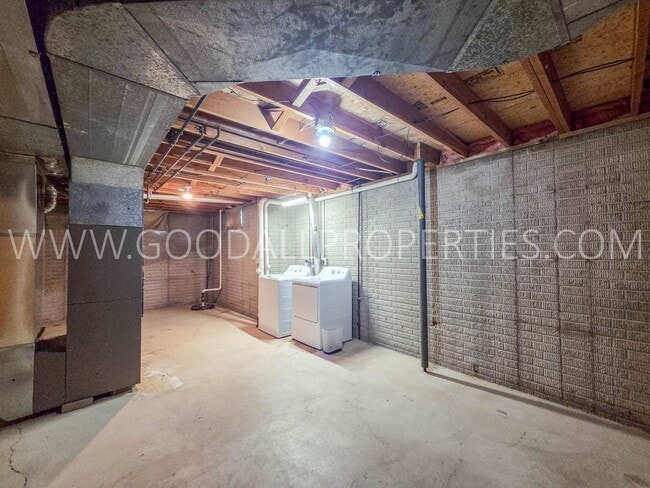 Building Photo - 1104 Prairie View Dr