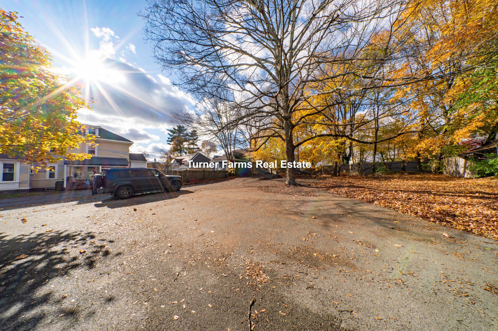 Building Photo - 124 Forest St