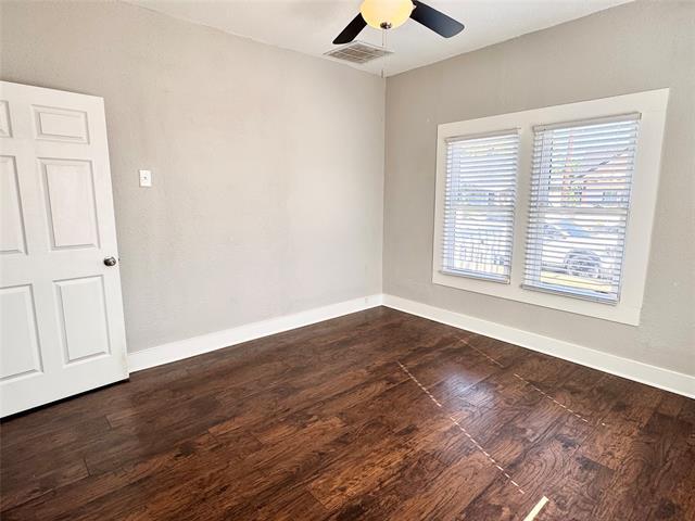 Building Photo - 3455 Roberts Ave