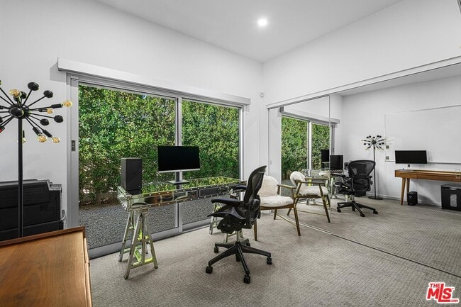 Building Photo - 2326 E Finley Rd