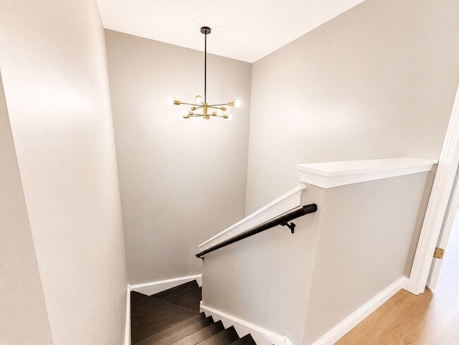 Building Photo - 2912 White Thorn Cir
