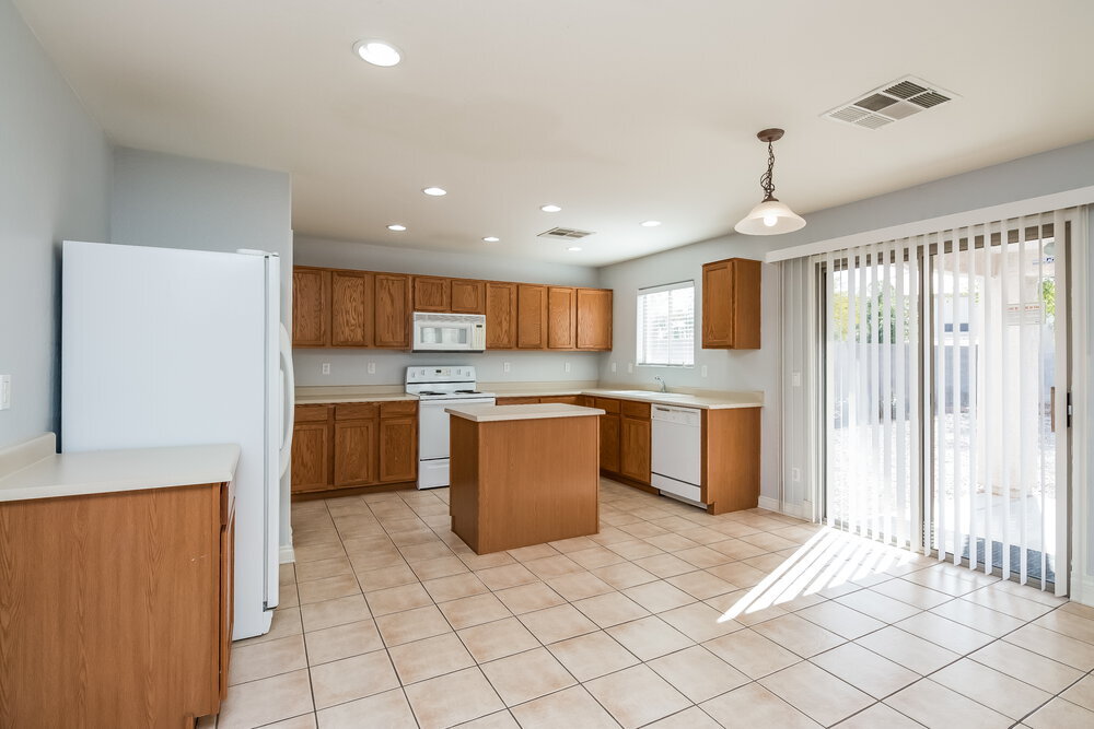 Building Photo - 16809 W Central St