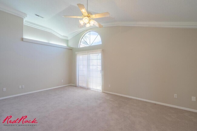 Building Photo - Spacious 6 Bedroom Home with a Balcony!