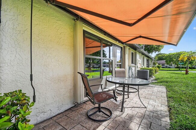 Building Photo - 4677 Robinwood Cir