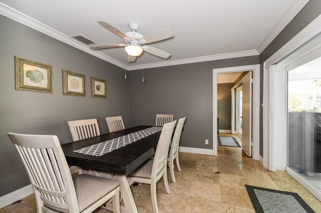 Building Photo - Pet Friendly 4 bedroom with private pool in Lely Golf Estates