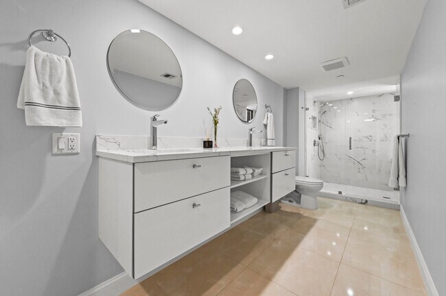 Building Photo - 4000 N Ocean Dr