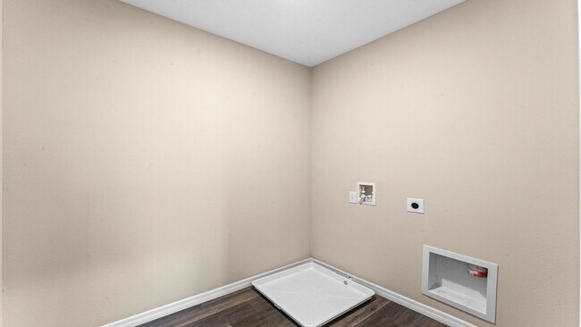 Building Photo - 1839 Waggoner St