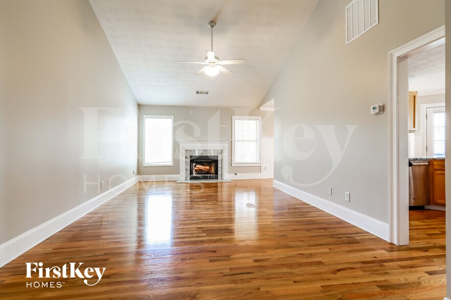 Building Photo - 1524 Leeward Ron Dr