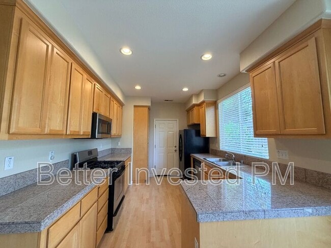 Building Photo - 1743 Waltzer Rd
