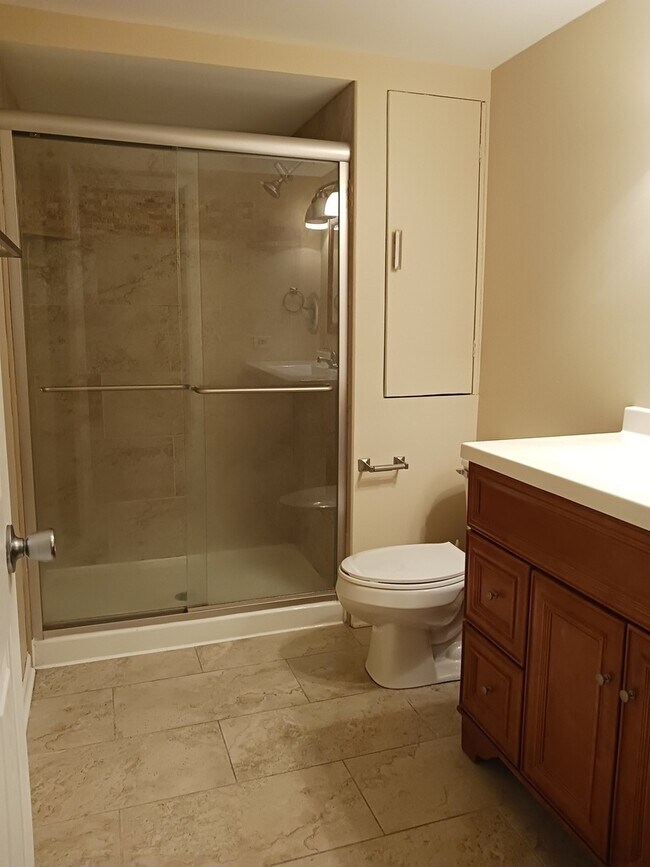 Building Photo - 546 Fawn Ct