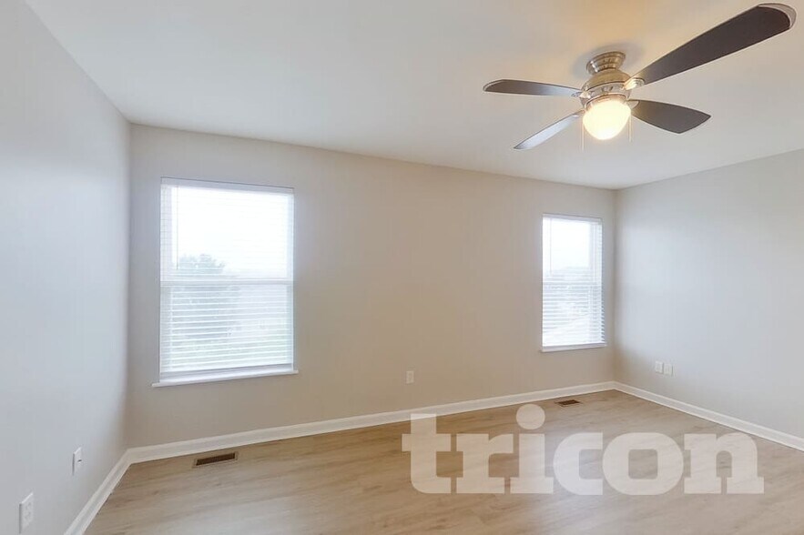 Building Photo - 507 Fortress Ct