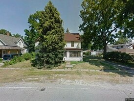 Building Photo - 17 N Michigan Ave