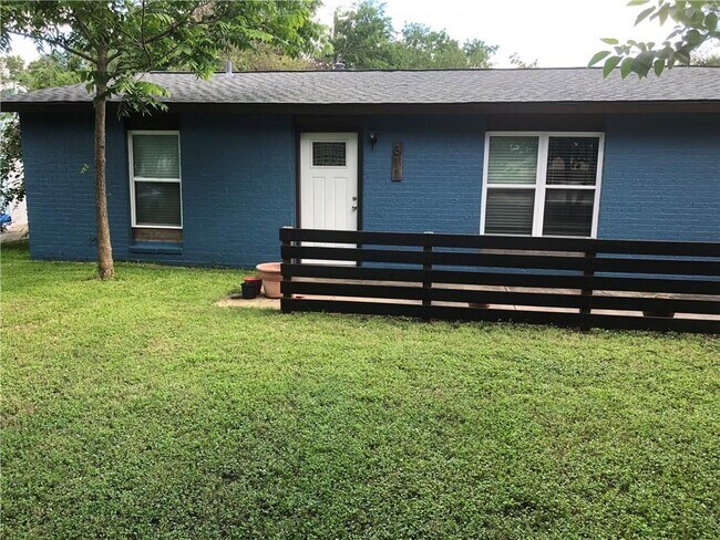 Building Photo - 311 Sheraton Ave