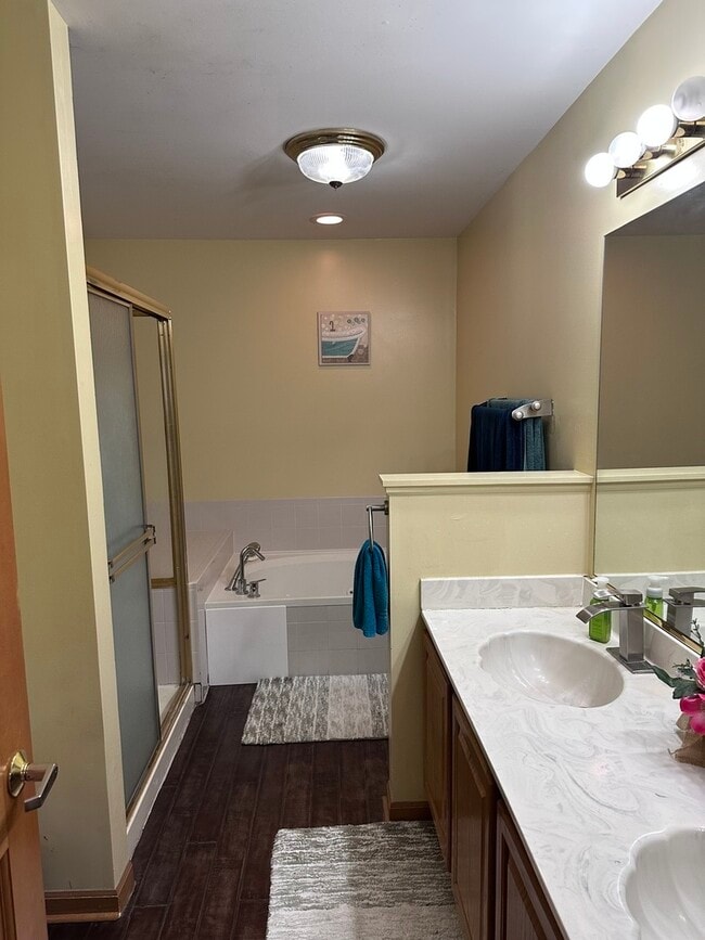 Building Photo - 2153 Seaver Ln