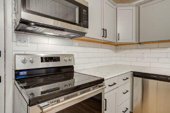 Building Photo - 226 Hickory St