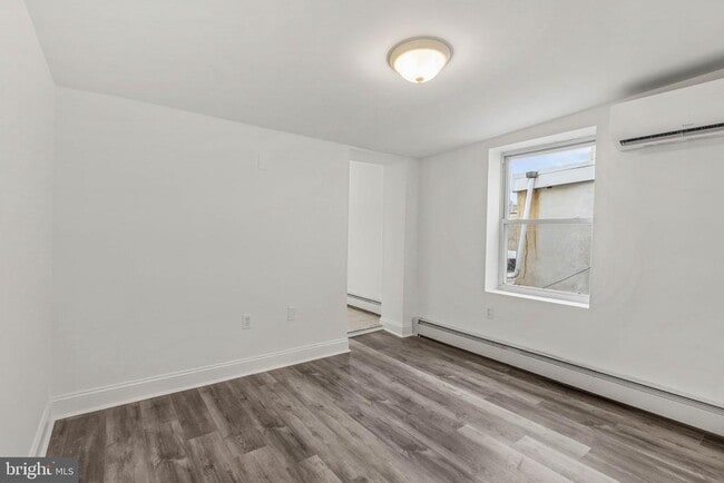 Building Photo - 1124 S 15th St