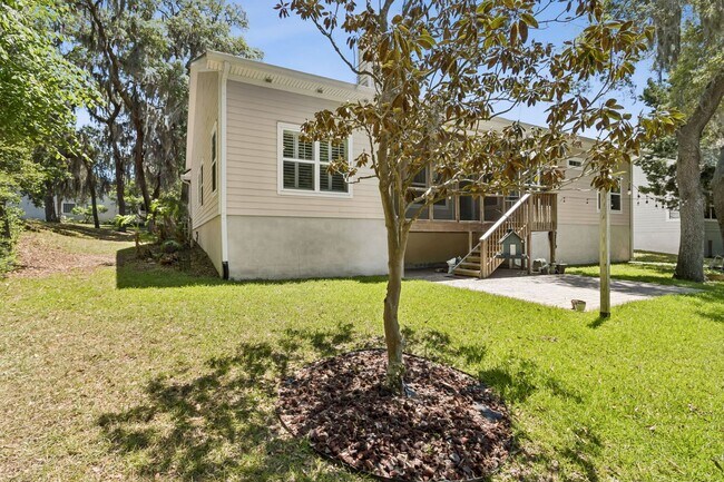 Building Photo - 3BR/3BA Home in Fernandina Beach – Great Location!