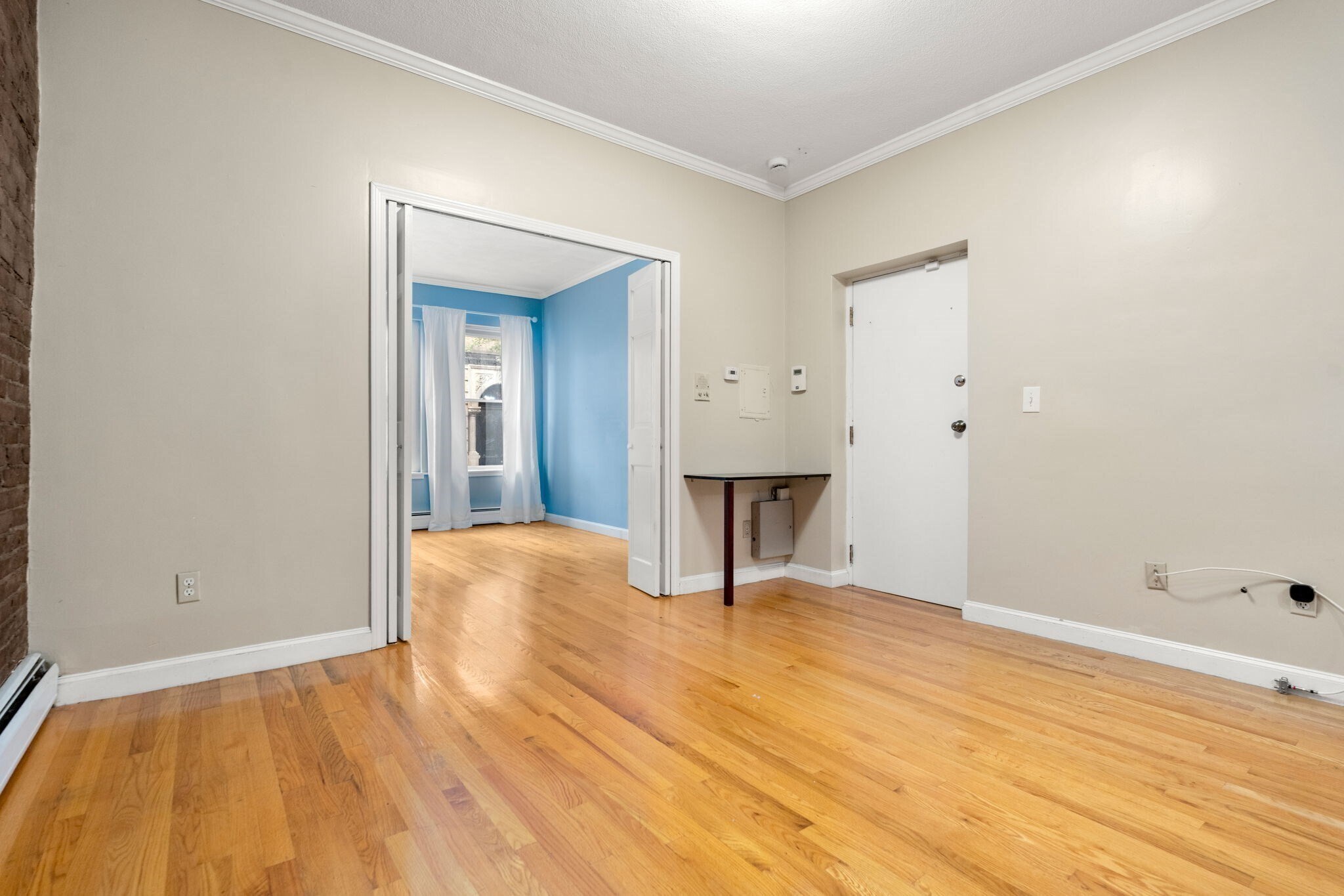 Building Photo - 43 Irving St