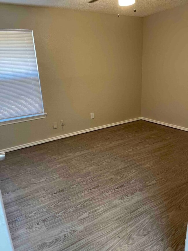 Building Photo - 3424 Heritage Ln