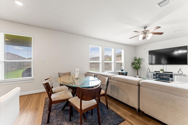 Building Photo - 24231 Prairie Glen Ln