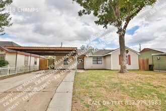 Building Photo - 718 Champs-