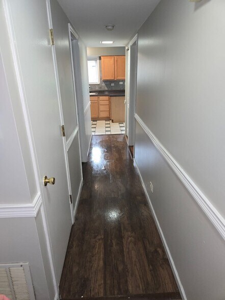 Building Photo - 346 E Rimini Ct