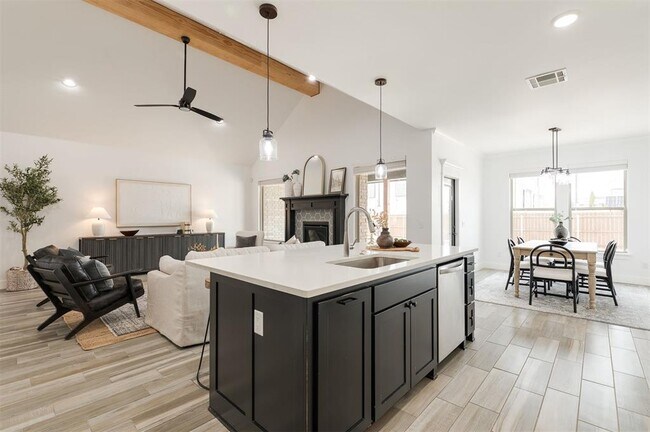 Building Photo - 3217 Pinnacle Peak Dr