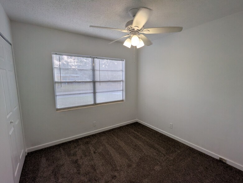 Building Photo - 2211 Tegner Dr