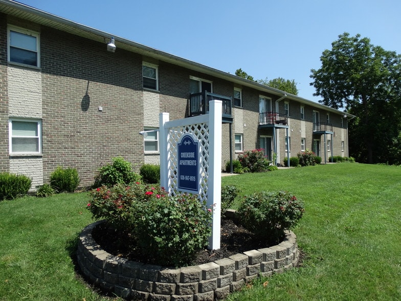 Creekside Apartments 121 Cole Blvd Saint Charles MO 63301 Apartment