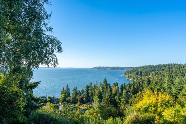 Building Photo - 3bd/1.5ba Burien House