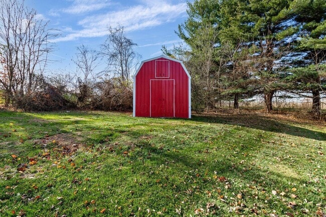 Building Photo - 49 Commanche Ct