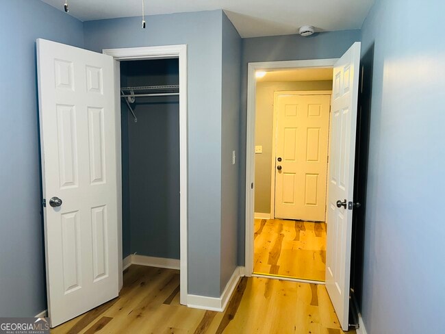 Building Photo - 103 Addie St