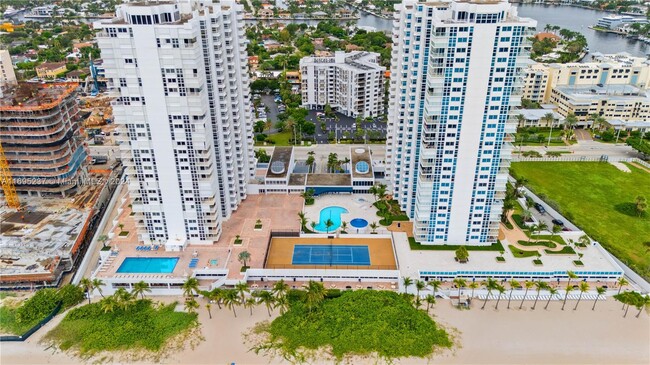 Building Photo - 1370 S Ocean Blvd