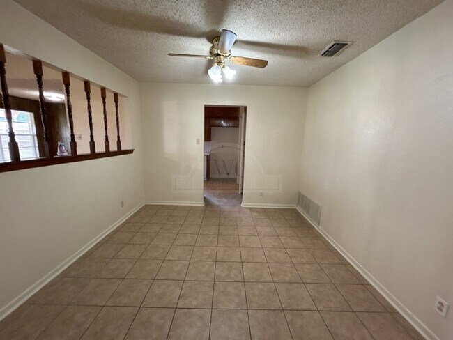 Building Photo - 2909 Trailridge Cir