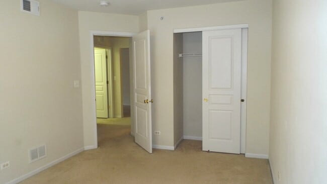 Building Photo - 1463 Yellowstone Dr