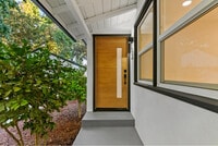 Building Photo - 5370 Moddison Ave