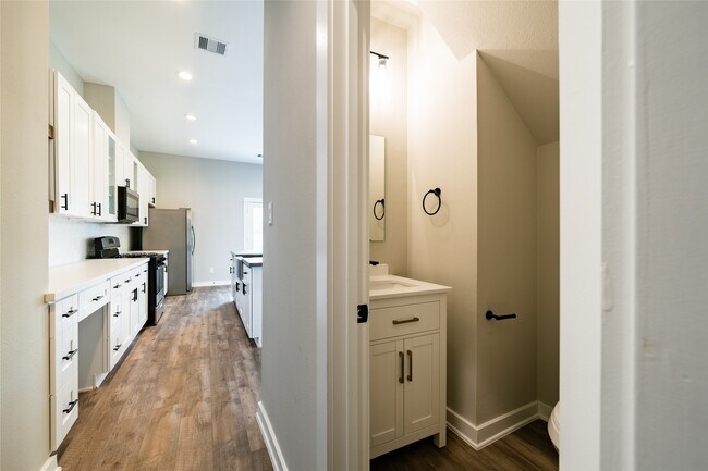 Building Photo - 11325 Stonework Garden Ln