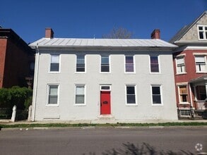 Building Photo - 111 S Main St