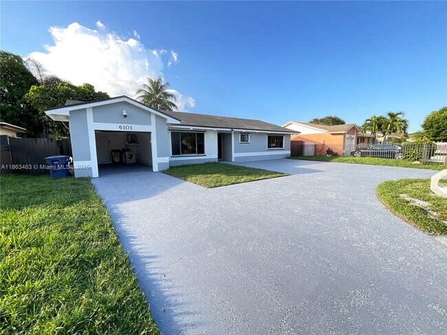 Primary Photo - 6101 NW 199th St