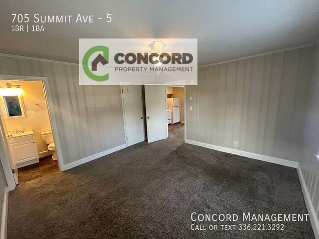 Building Photo - 705 Summit Ave