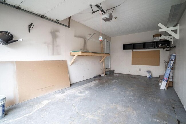 Building Photo - 39 Groton Dr