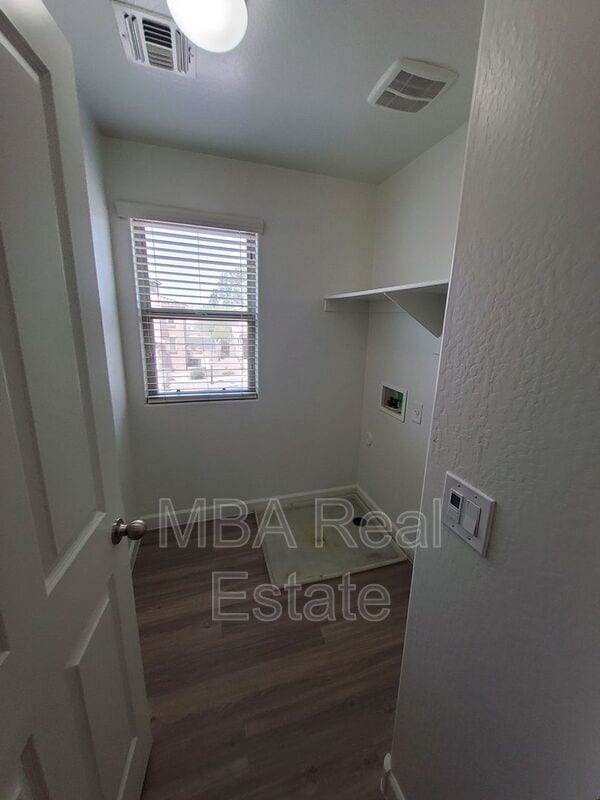 Building Photo - 7840 W Monte Vista Rd